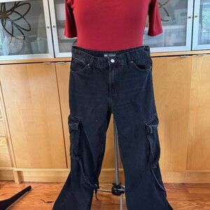 Zara Mid-Rise TRF Cargo Pants Denim Black Wide Leg Jeans Womens US Size 14 EU 46
